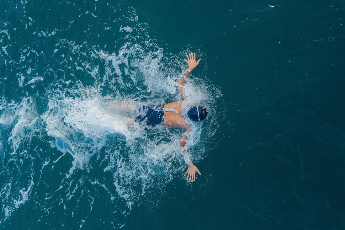 Pourquoi la baignade en eau froide attire-t-elle de plus en plus d’adeptes ?