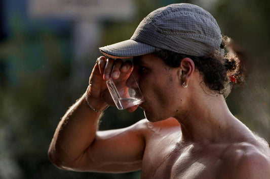 💧 Pourquoi bien s’hydrater est essentiel au quotidien ?